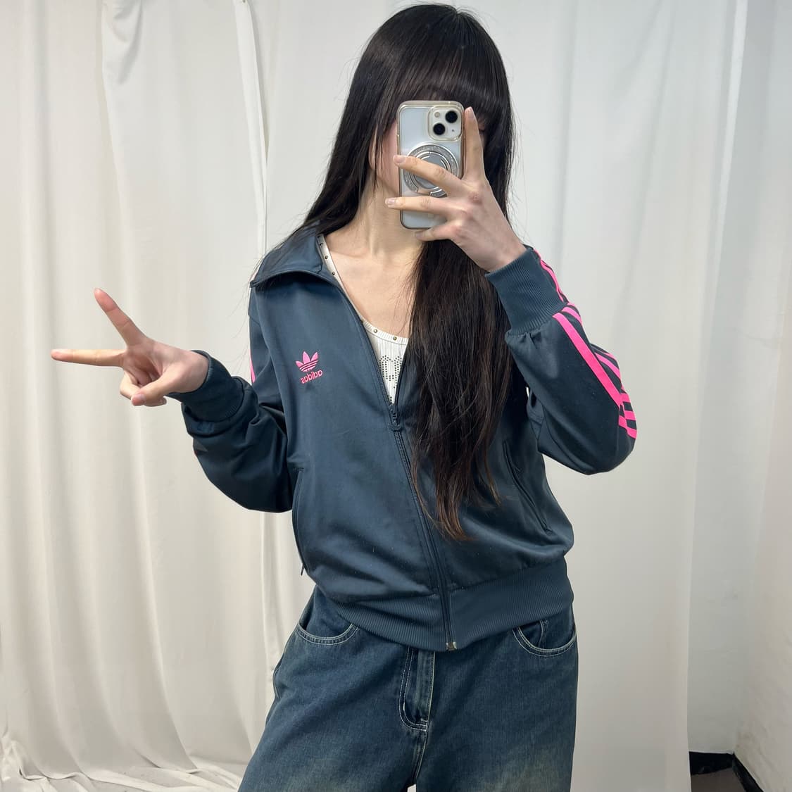 Adidas Charcoal Pink Jersey (뒤 로고 뜯어짐)   상품이미지2