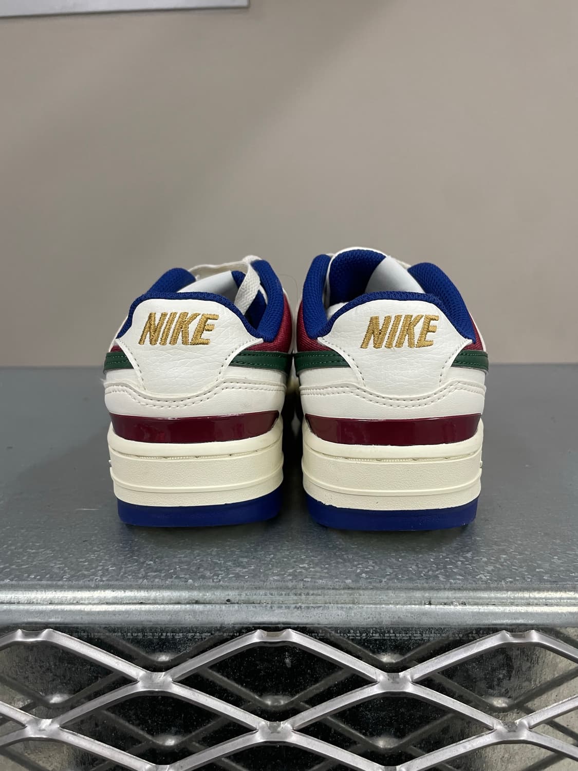 나이키 감마포스 세일 휘트골드 240 상품이미지3