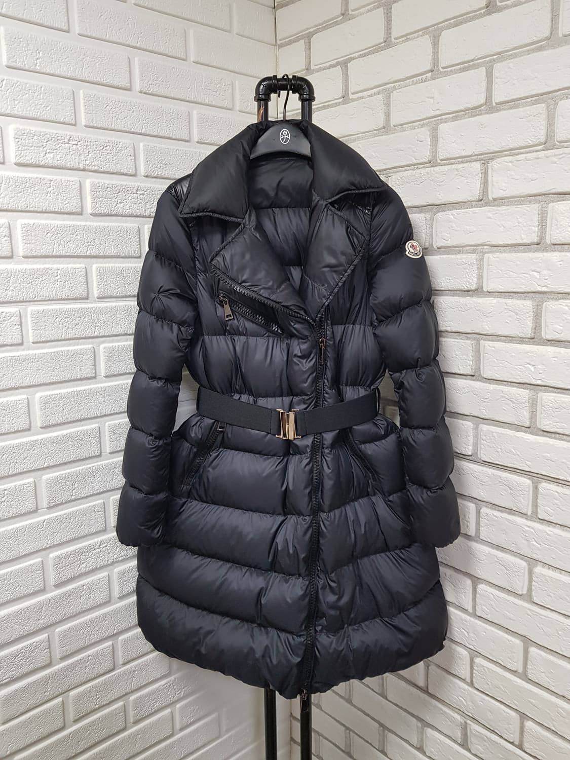 [1/55/정품] 몽클레어 젤리노떼 벨티드패딩 블랙 상품이미지1