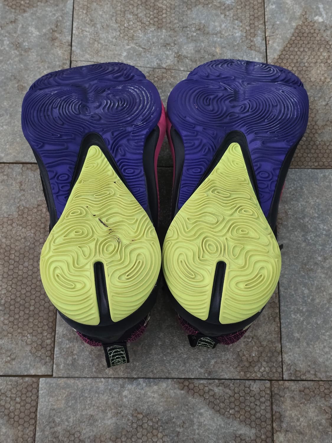 (275)나이키 줌 프릭 3 케이브 퍼플  상품이미지9