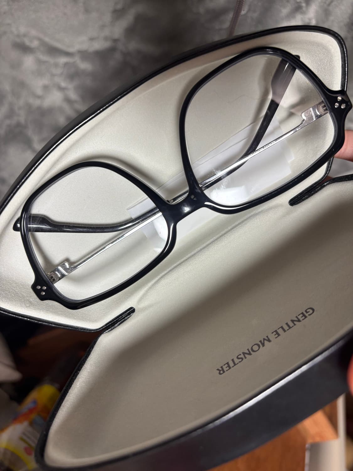 젠틀몬스터 무아 01 블랙 상품이미지2