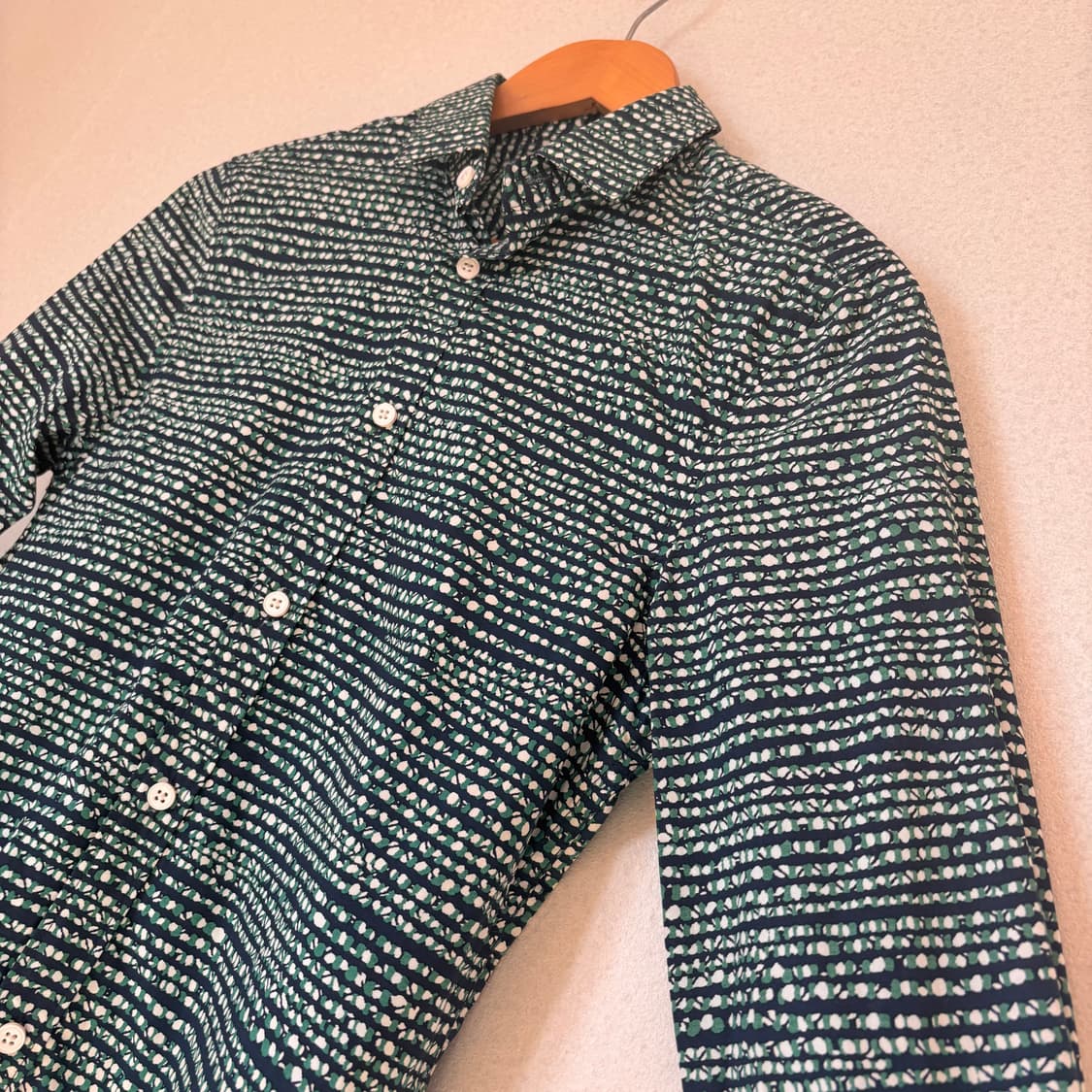 H&M 슬림핏 XS 슬렌더 셔츠 화려한 패턴 HM 상품이미지3