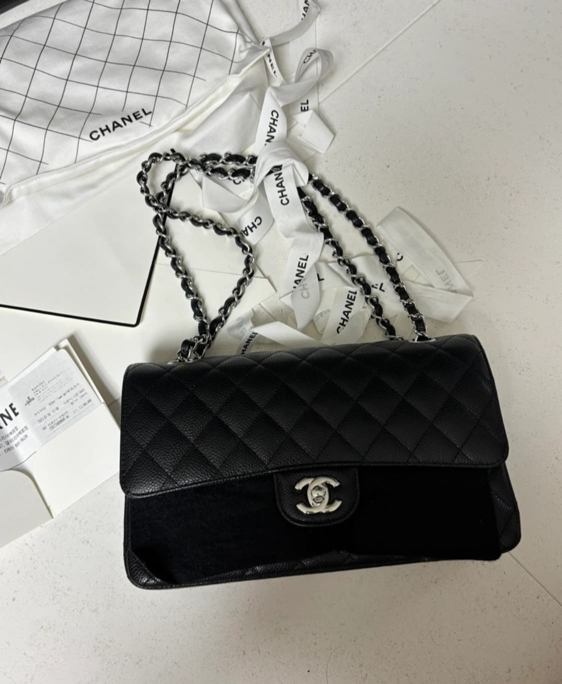(정품)샤넬 클래식 캐비어 미듐 은장 가방 상품이미지4