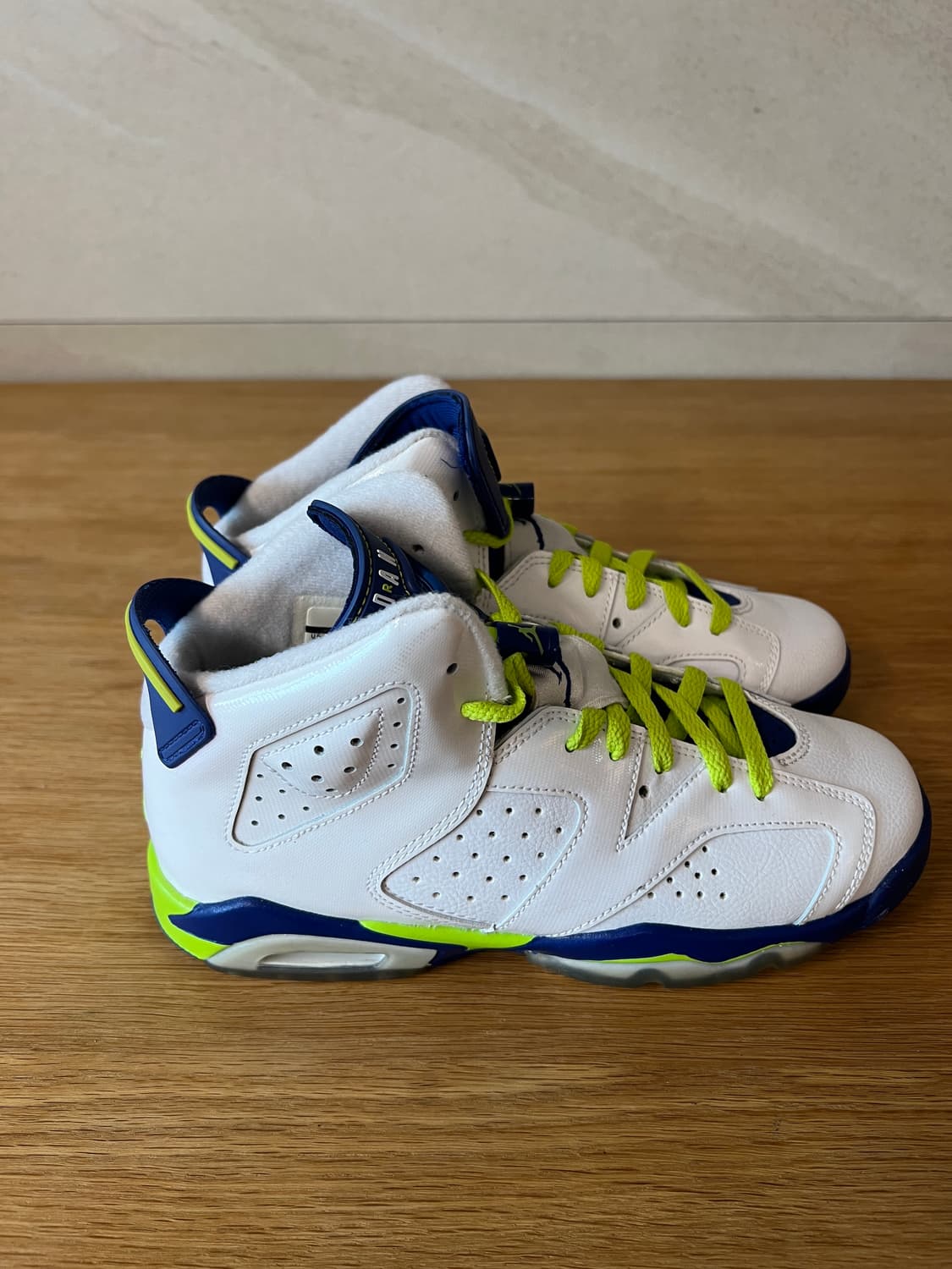 [250mm] [새제품] 컬러가 너무 예쁜! 에어 조던 6 레트로 (시호 상품이미지8