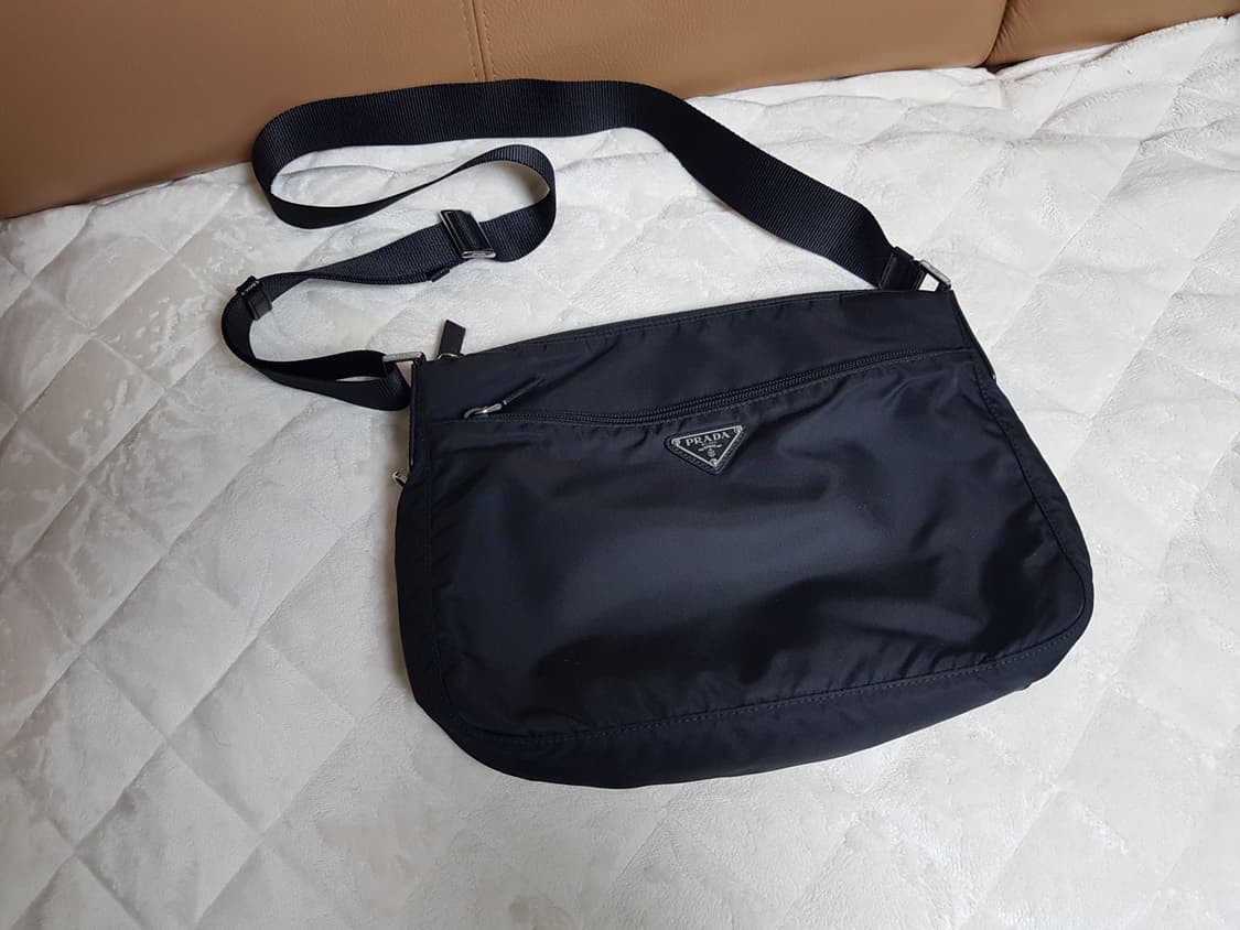 프라다 삼각로고 나일론 숄더백 크로스백 블랙 1bc421 상품이미지1