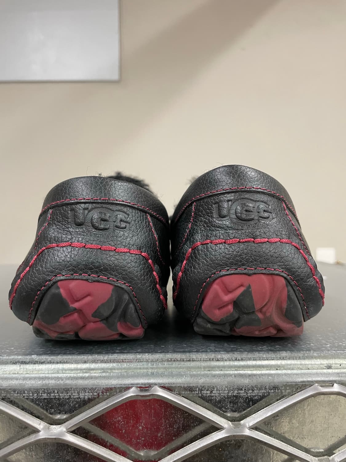 어그 아스콧 봄버 로퍼 레드 260 (gr-4720) 상품이미지3