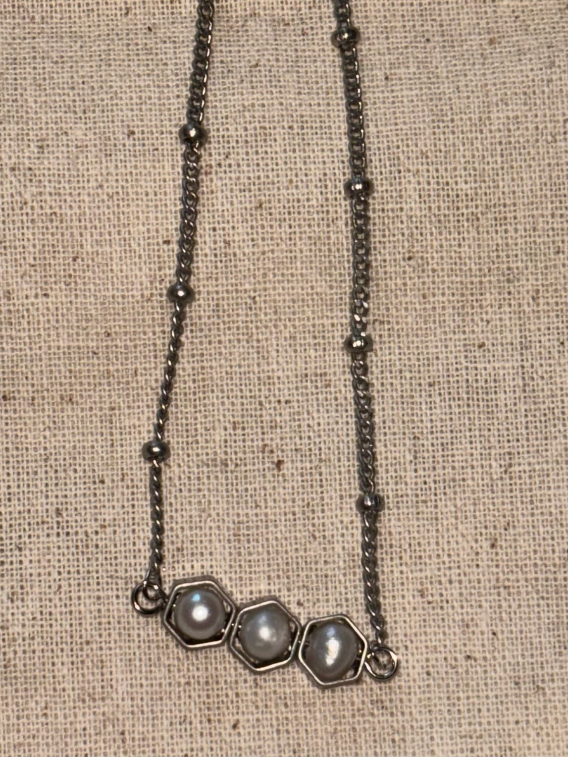 Antique Hexa Pearl Necklace 상품이미지2