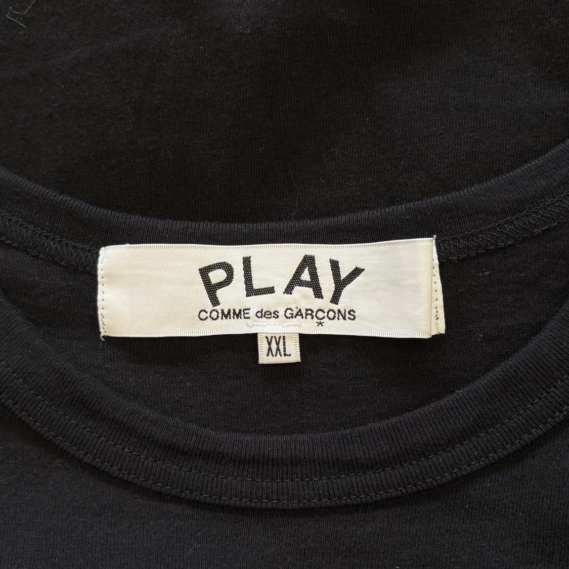 XXL 꼼데가르송 블랙 와펜 반팔티셔츠 상품이미지4