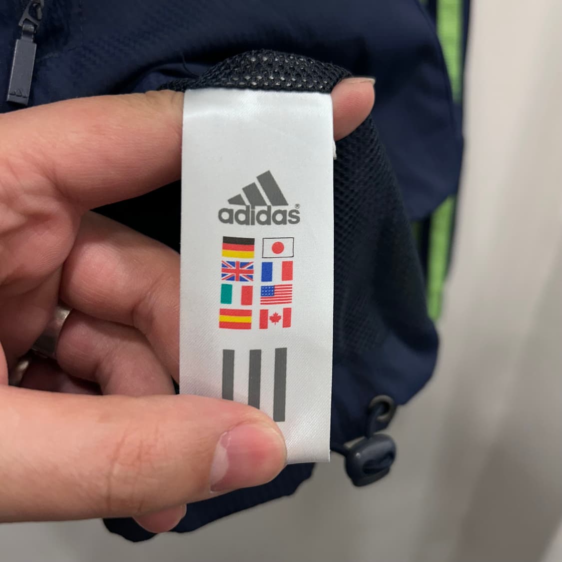 아디다스 올드스쿨 베링거인겔하임 트랙 바람막이 상품이미지4