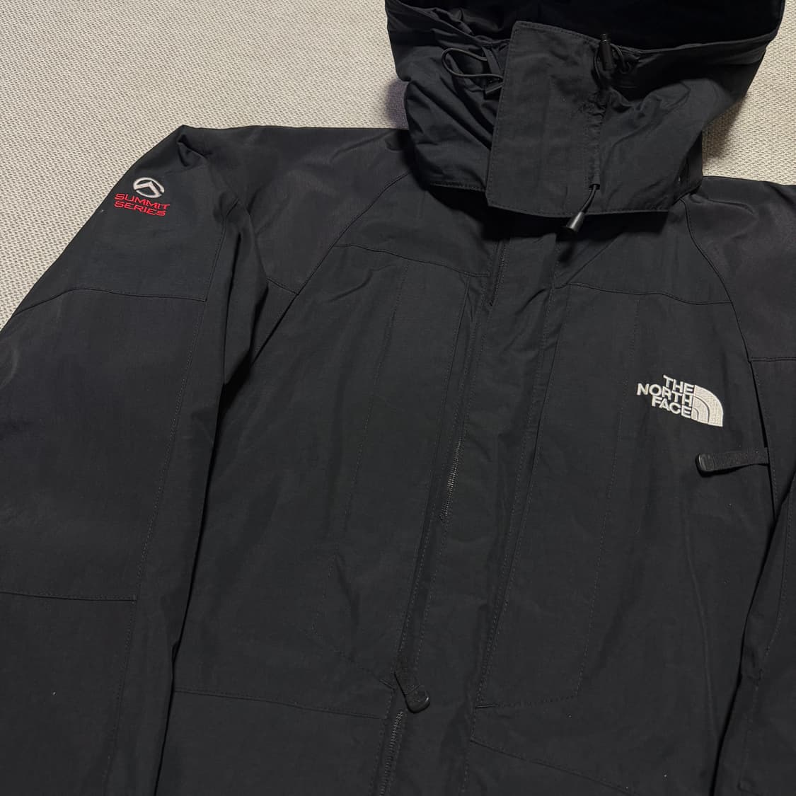 노스페이스 써밋시리즈 고어텍스XCR 마운틴 자켓 상품이미지3