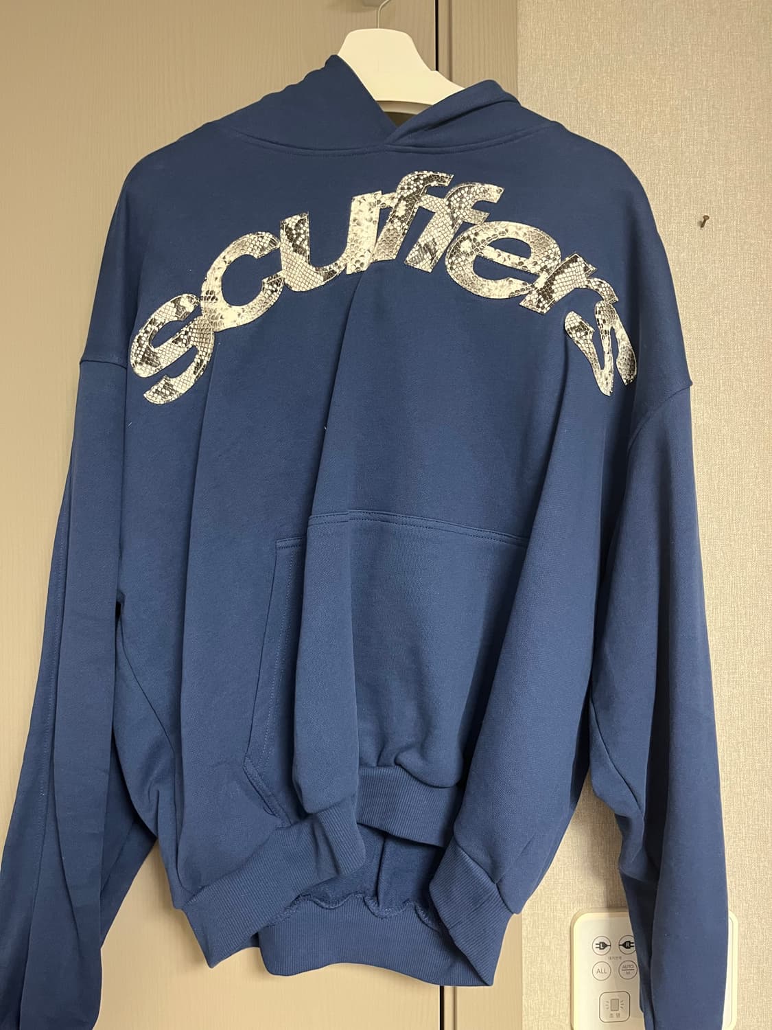 스커퍼스 후드티 상품이미지1