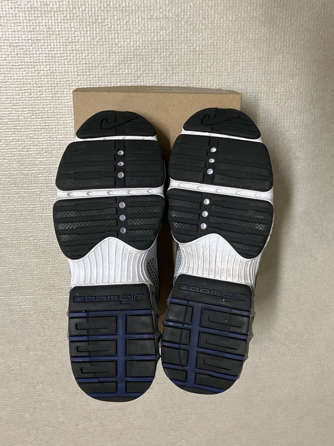나이키 줌 에어 파이어 메탈릭 실버 블루 240 상품이미지4