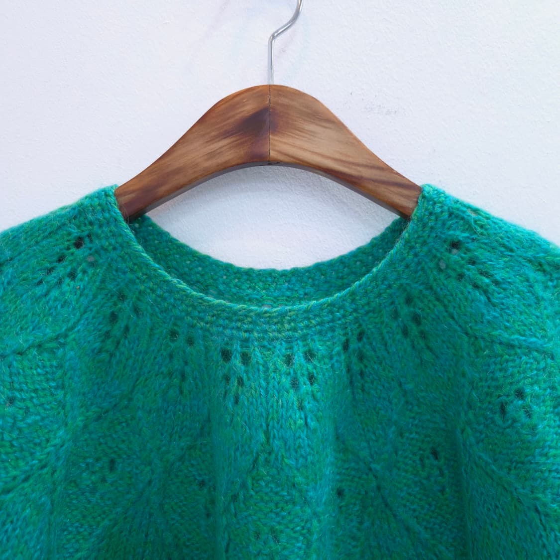 요크 패턴 둥근넥 그린 핸드메이드 니트 상품이미지2