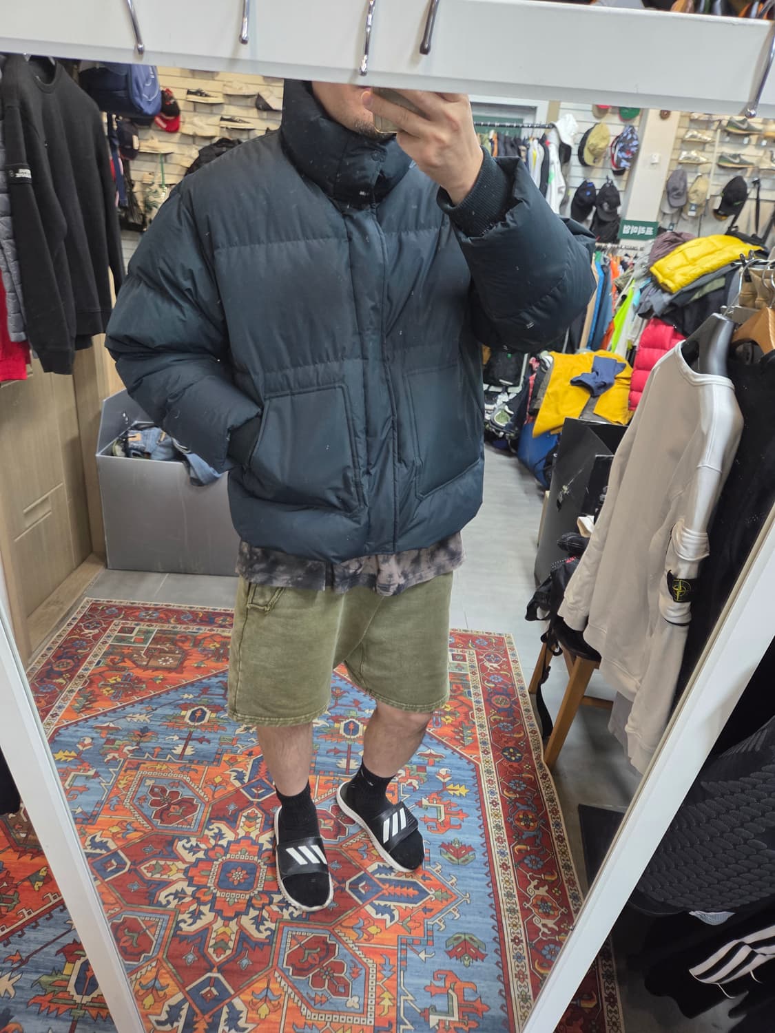 질스튜어트 스포츠 프린팅로고 푸퍼 숏패딩 xl 딥그린  상품이미지8