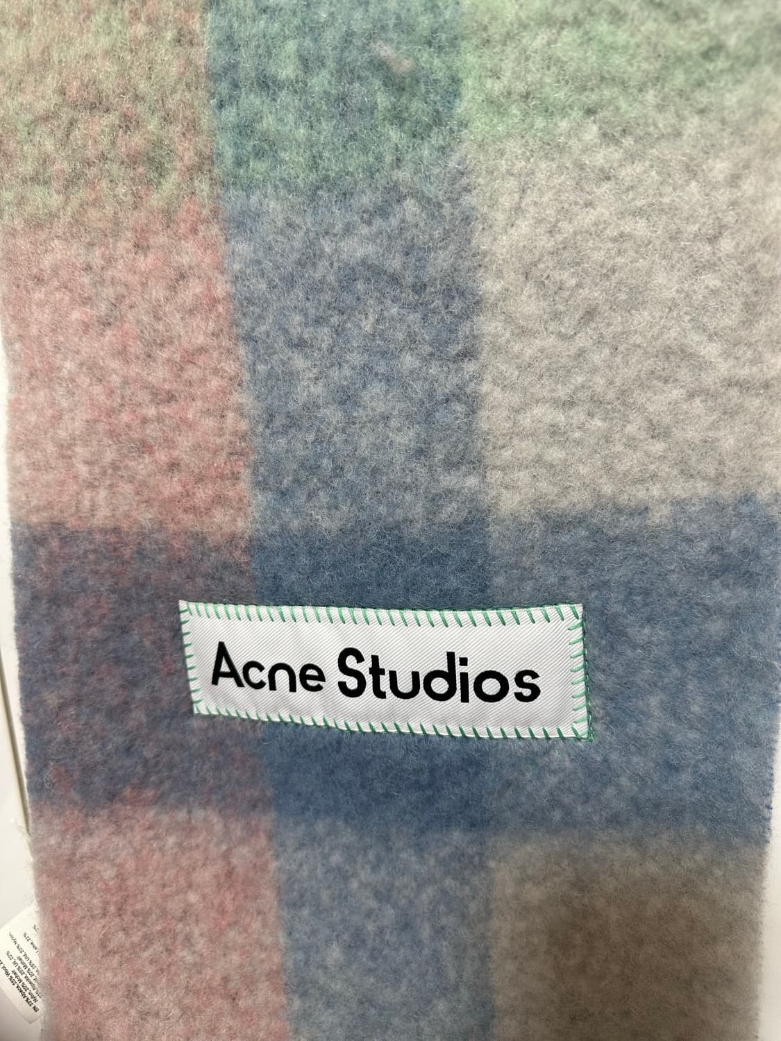 아크네 스튜디오 알파카모헤어울멀티체크 남여공용머플러 정품 상품이미지4