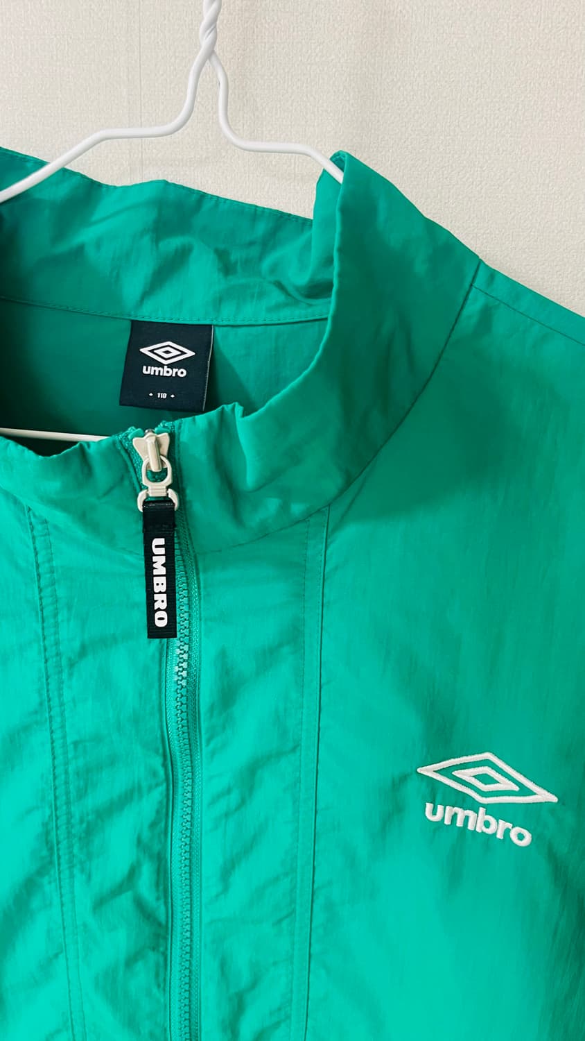 엄브로 Umbro 스텐넥 아노락 자켓 그린 110 실착1회 신품컨디션 상품이미지3