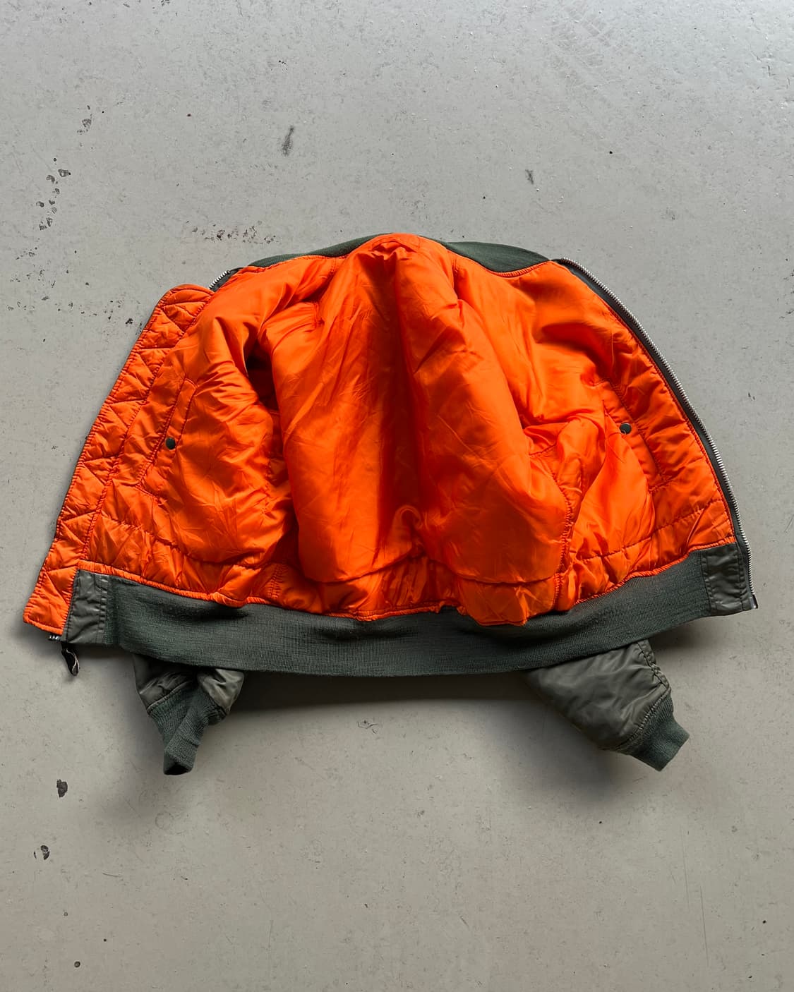 [M] 90s 미제 알파인더스트리 ma-1 봄버 자켓 상품이미지7