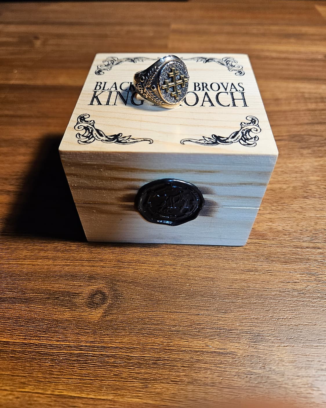 킹크로치 크루세이더 반지 18호 판매합니다. 상품이미지1