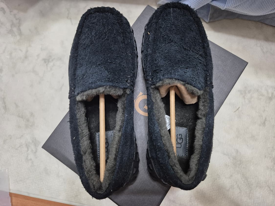 UGG(어그) Vibram Wrap Tech Ascot 로퍼입니다. 상품이미지4