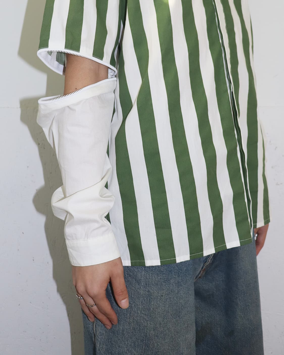 써네이 디테쳐블 슬리브 스트라이프 셔츠 상품이미지3