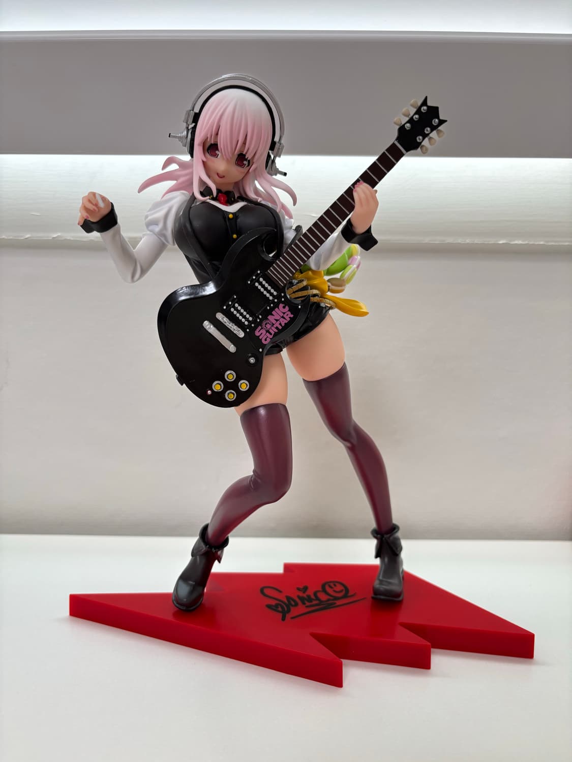 슈퍼소니코 프리미엄 피규어 A상 핑크 미소녀 기타 블랙 반프레스토 상품이미지1