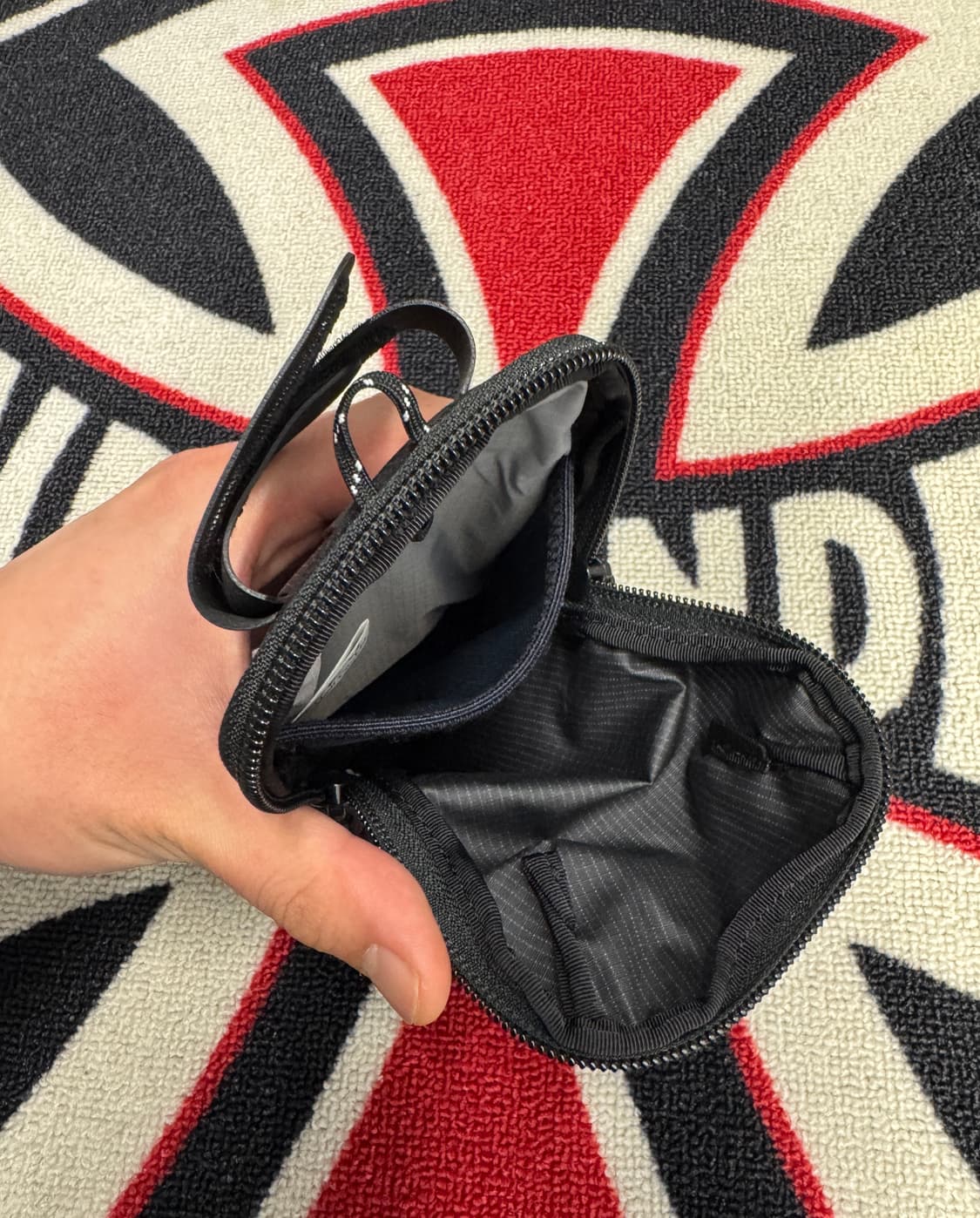 몽벨 어택처블 심플 파우치 블랙 상품이미지4