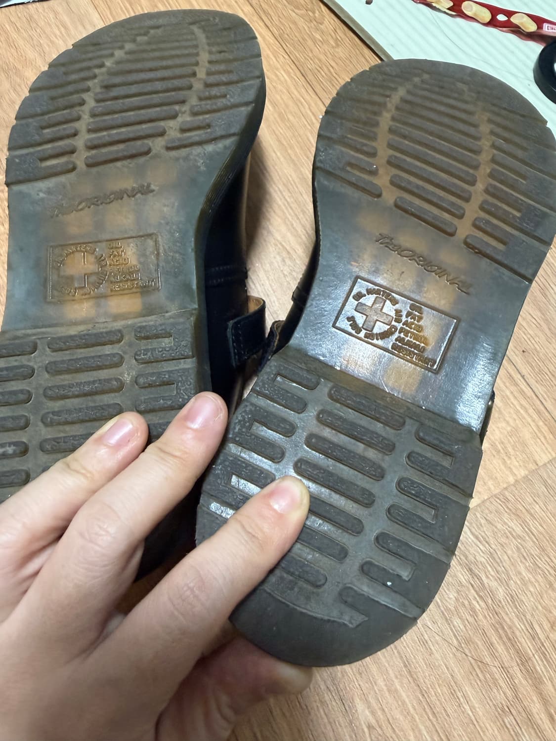 닥터마틴 폴리 메리제인 블랙 250사이즈 상품이미지3