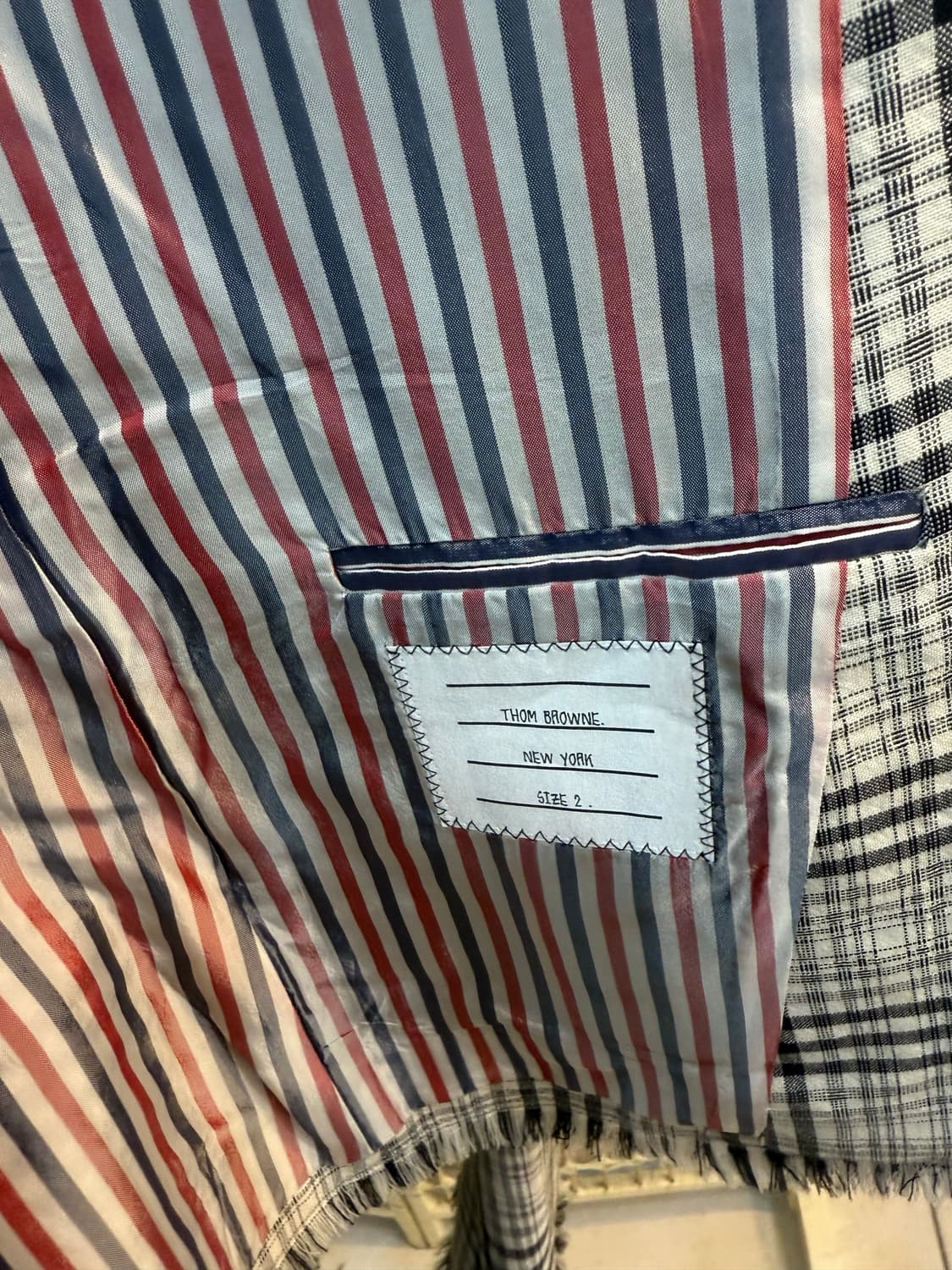 3/100 정품 톰브라운 사선 체크 자켓 팝니다 상품이미지4