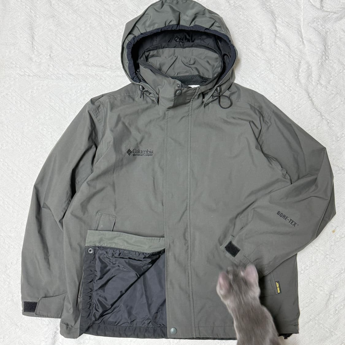 콜럼비아 고어텍스 바람막이 차콜 상품이미지3