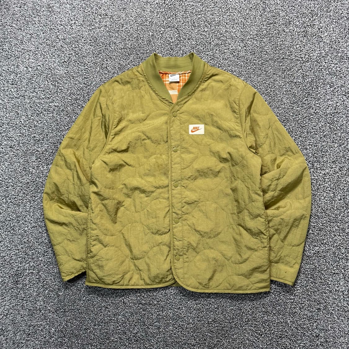 Name : 나이키 후면빅로고 카키컬러 깔깔이 경량자켓 :)  상품이미지1