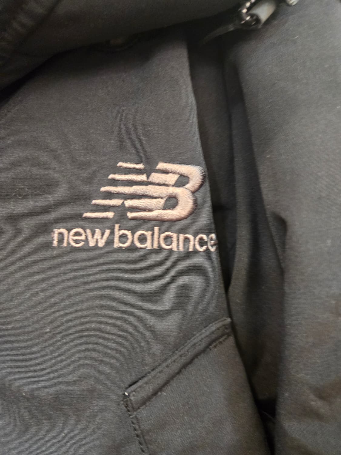 뉴발란스 카메라맨 시티 다운 파카 상품이미지4