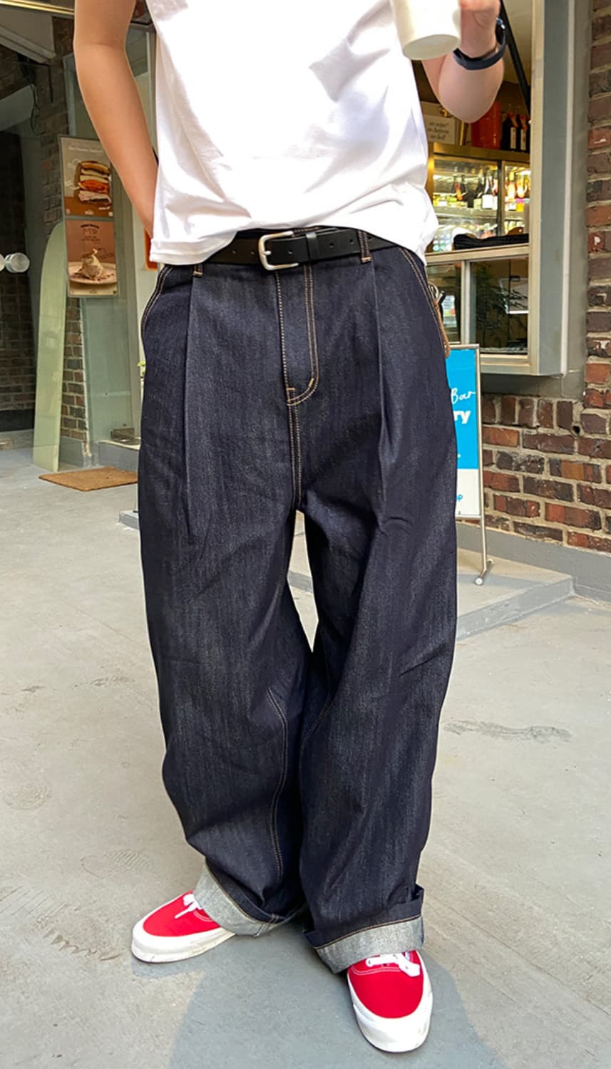 Kest one tuck indigo wide denim 상품이미지1