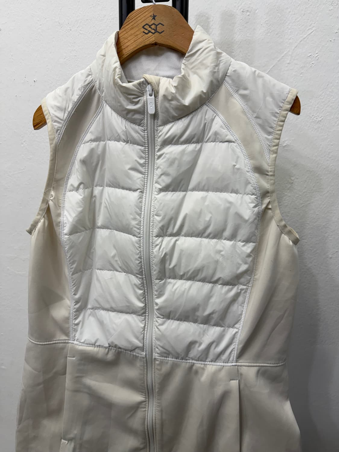 정품) 룰루레몬 여성 패딩 조끼 8 상품이미지3