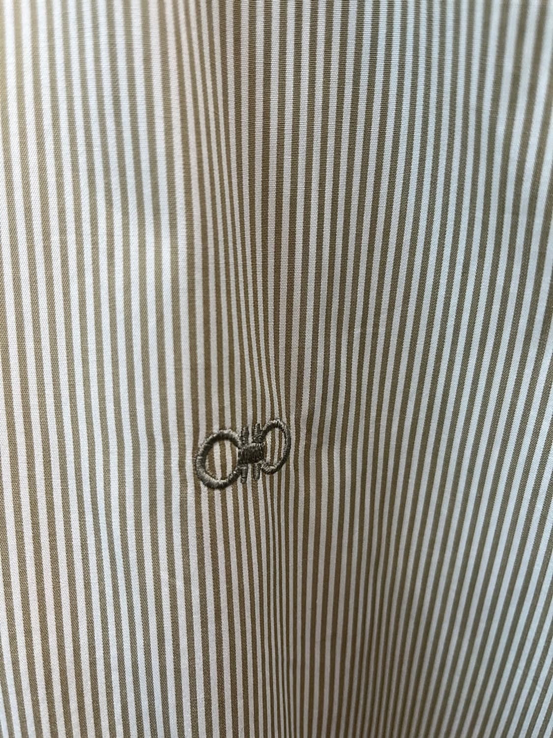 105) 페레가모 자수 스트라이프 셔츠 상품이미지4