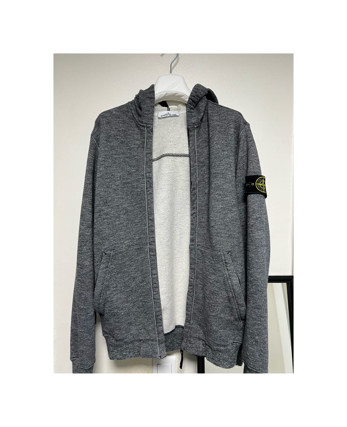 스톤아일랜드 슬럽 후드집업 상품이미지1
