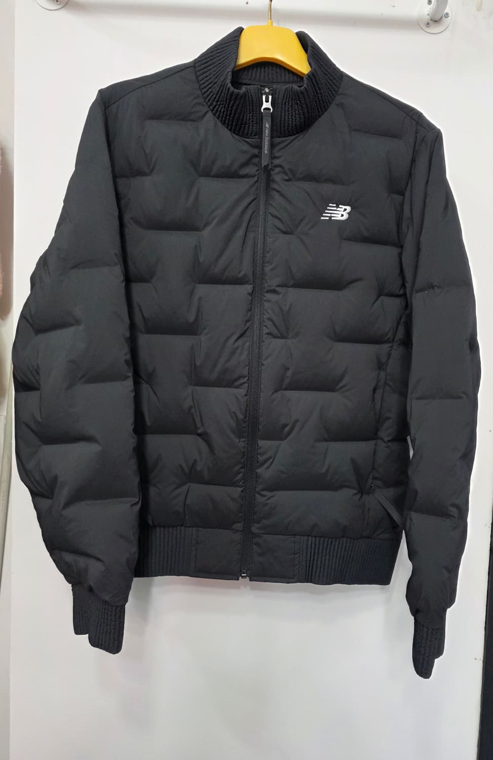 뉴발란스 남성 덕다운 경량 패딩 상품이미지1