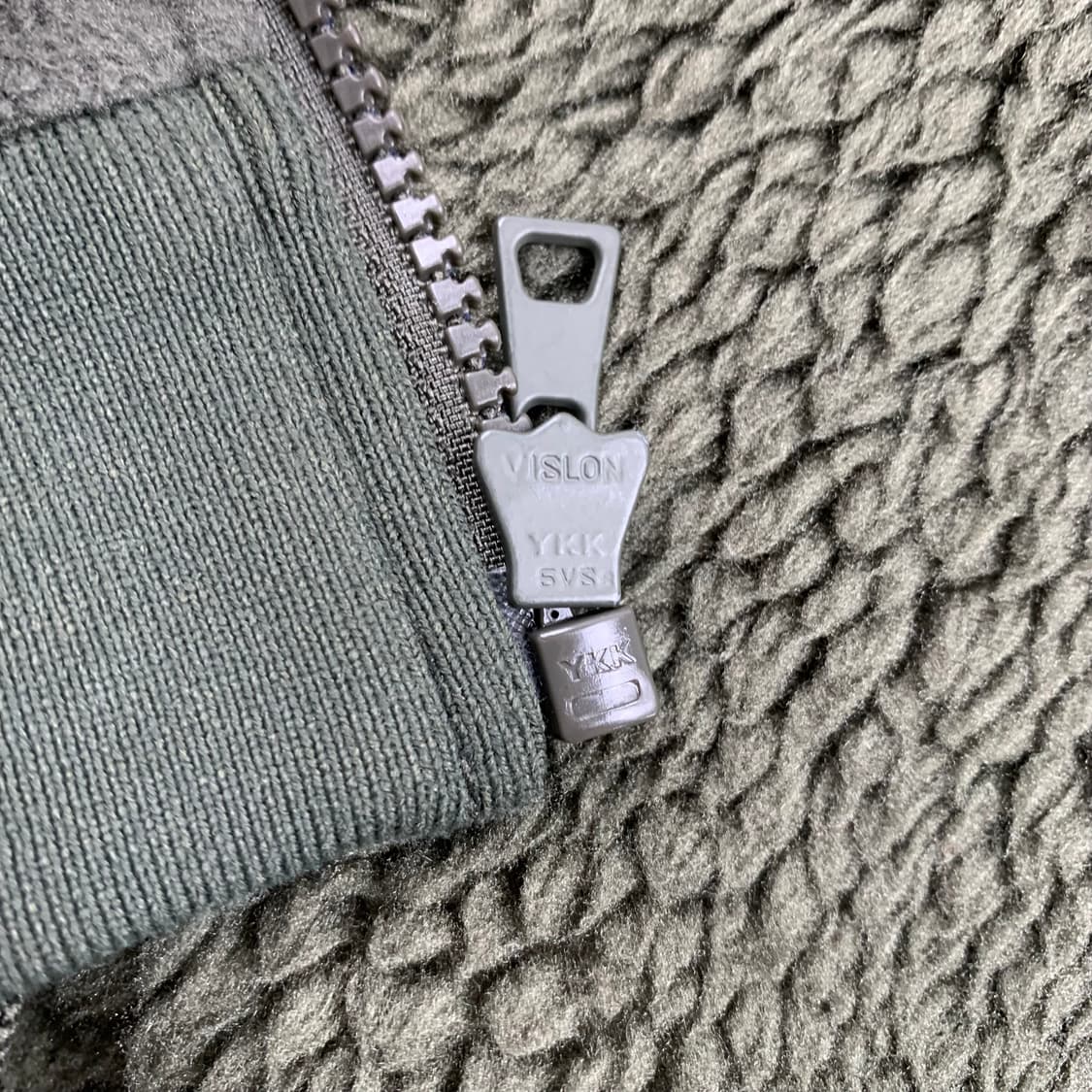 유니클로x화이트마운티니어링 플리스 자켓 올리브 상품이미지5