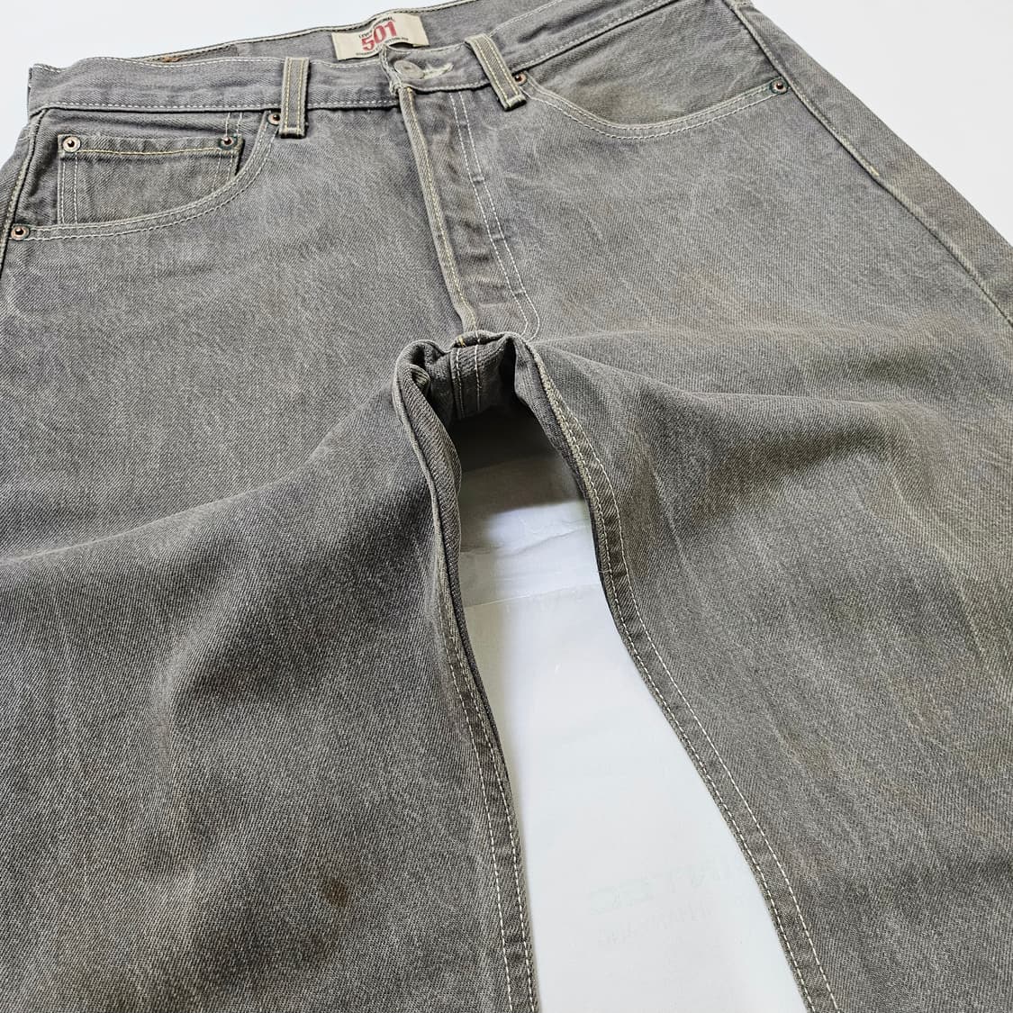 [32][리바이스] 00's 501®오리지널 스트레이트핏 워시드 그레이 상품이미지4