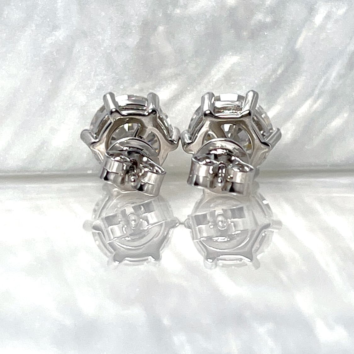 *새상품* 모이사나이트 브릴리언트 컷 6프롱 솔리테어 은귀걸이 상품이미지4