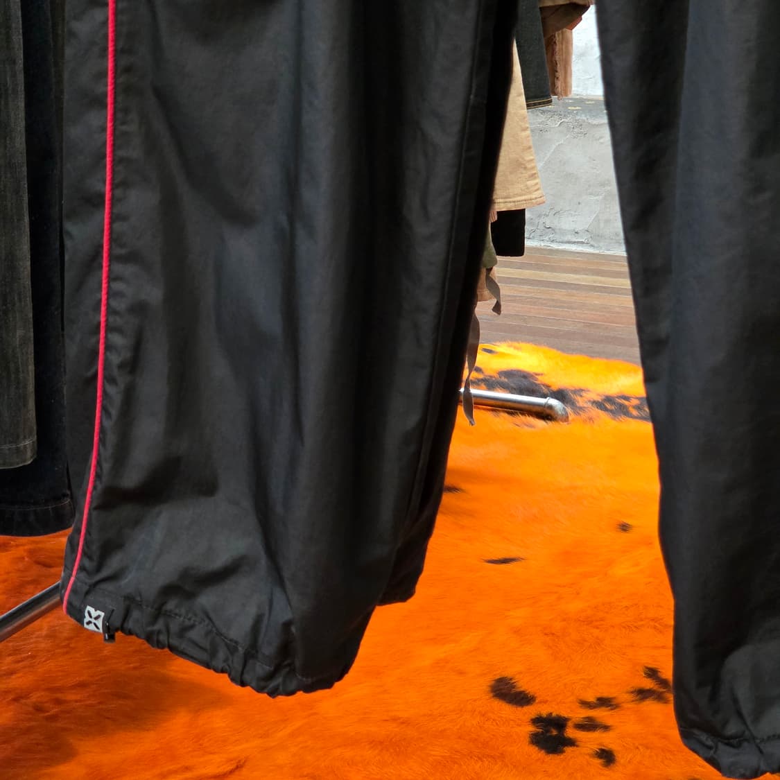 나이키 재팬 블랙 바람막이 트랙 팬츠 상품이미지5