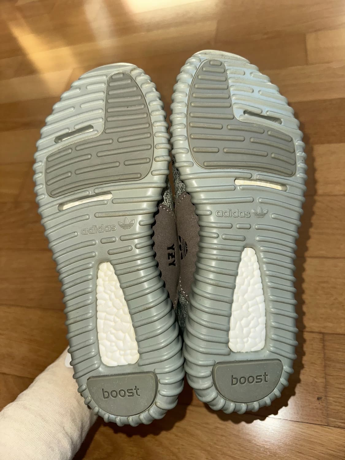 아디다스 이지부스트 350 문락  상품이미지3