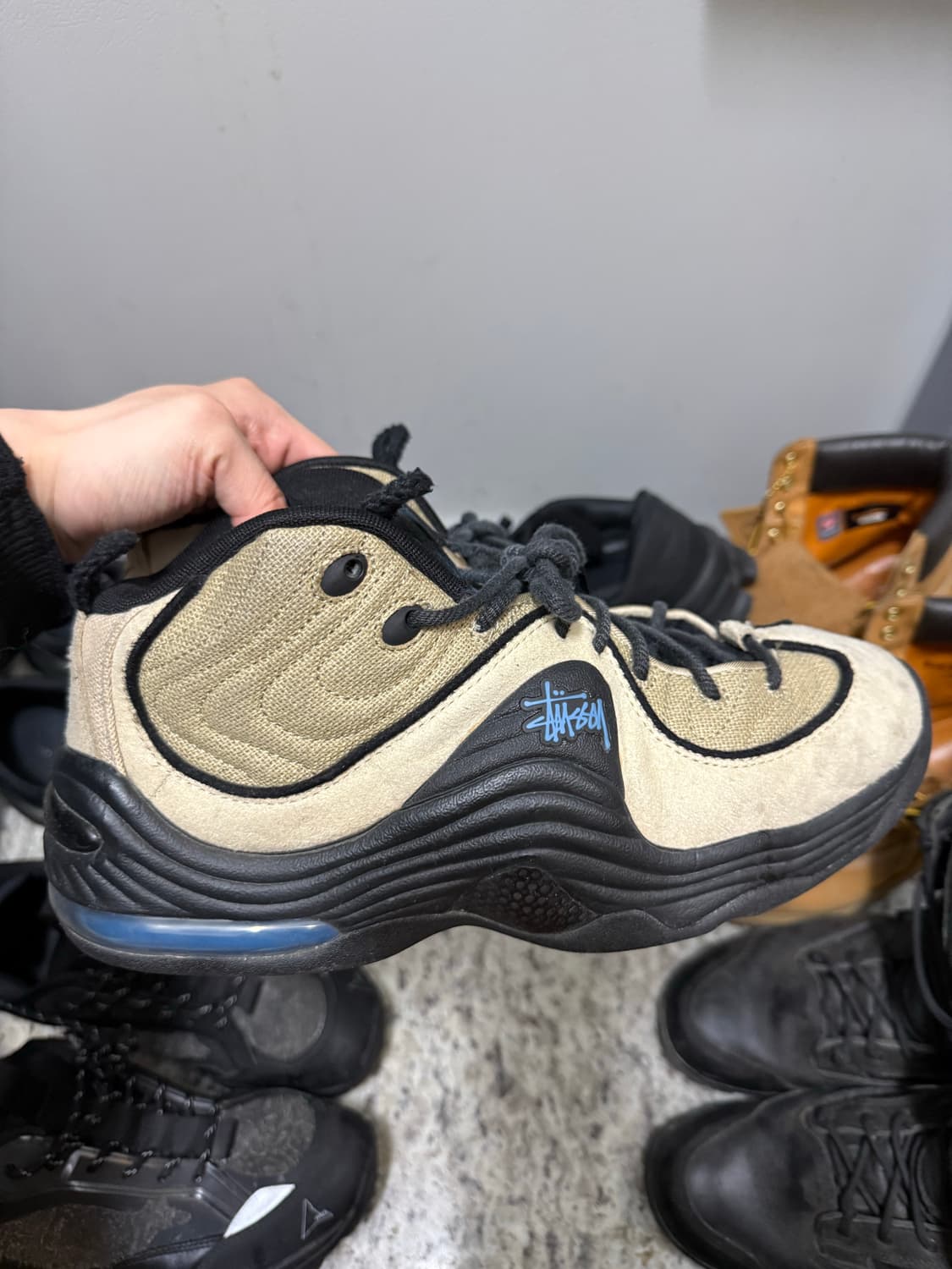 나이키x스투시 에어페니2 라탄 앤 라임스톤 상품이미지1