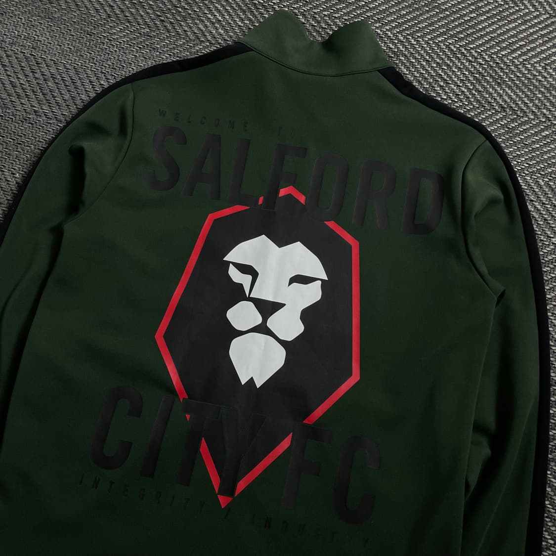 엄브로 솔퍼드 시티 빅로고 풋볼 트랙 자켓o 4449 상품이미지2