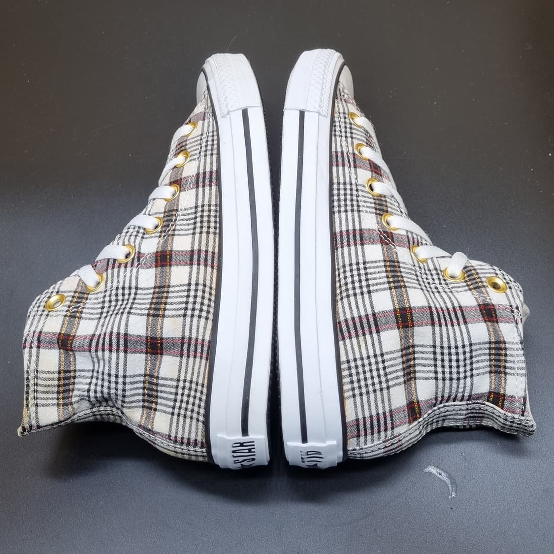 컨버스 척테일러 멀티체크 하이탑240 상품이미지5