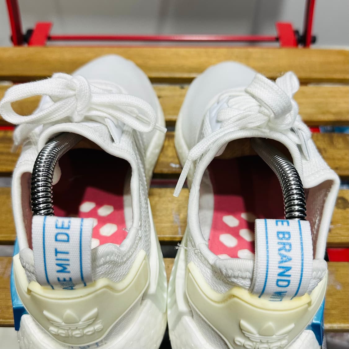 230) 아디다스 운동화 여성 여자 신발 NMD R1 화이트  상품이미지5