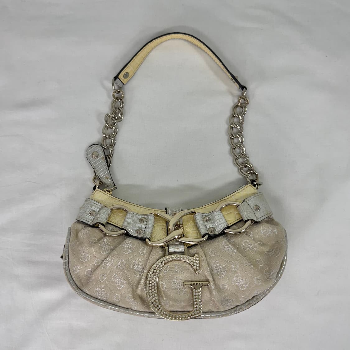 GUESS 게스 큐빅로고 미니 핸드백  상품이미지1