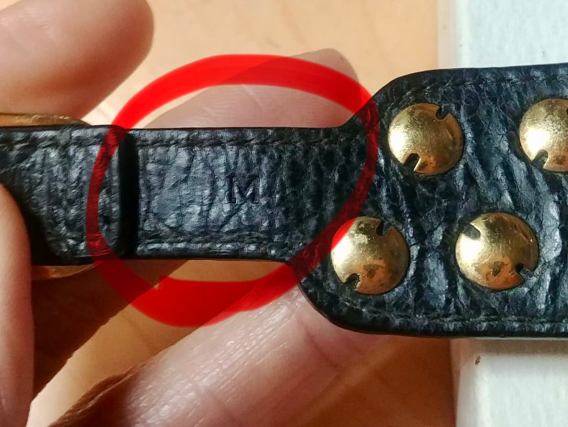 발렌시아가 Balenciaga 자이언트 커프 레더 팔찌 (네이비/골드) 상품이미지8