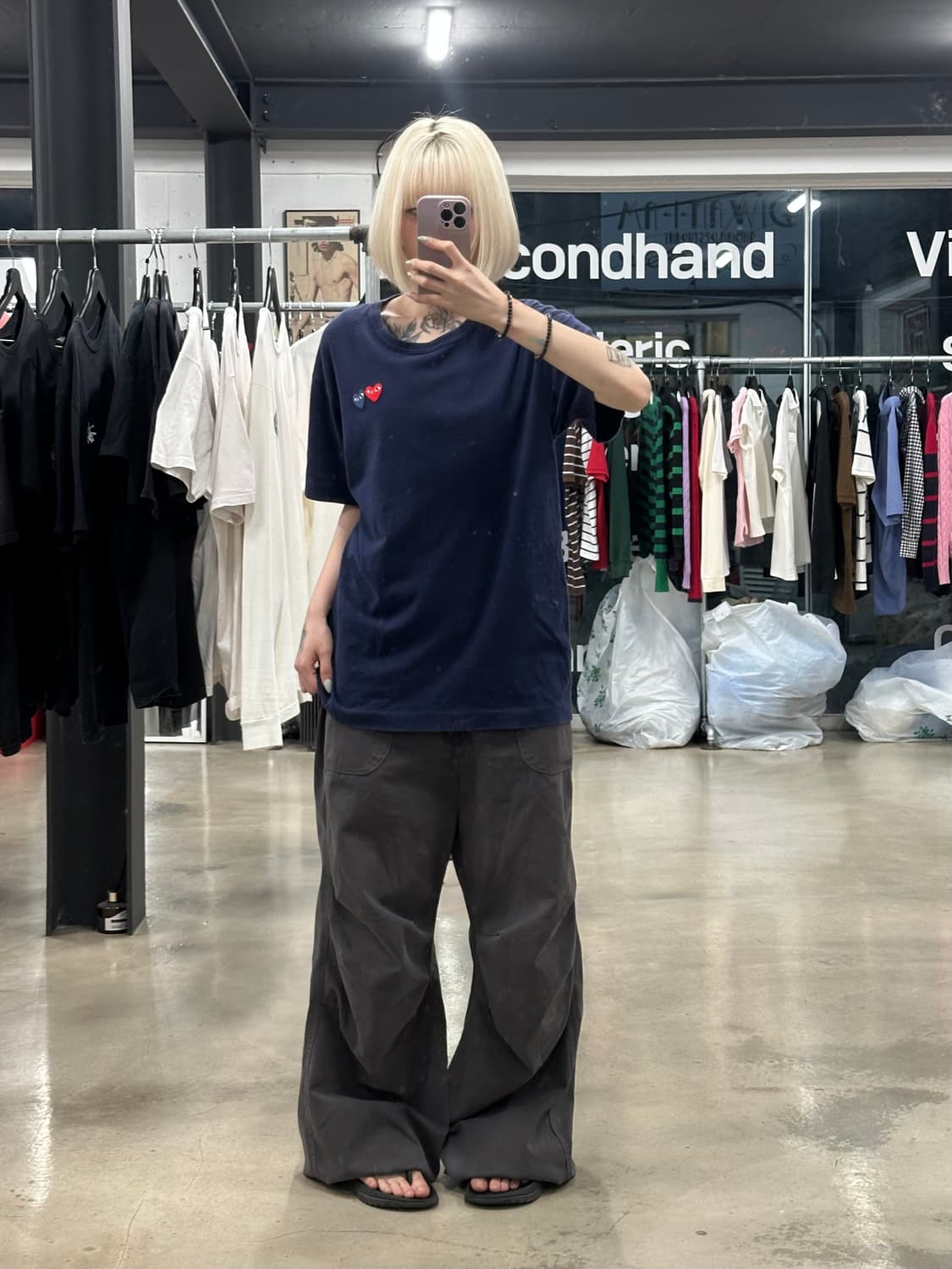 꼼데가르송 네이비 더블 하트 반팔 티셔츠 상품이미지2
