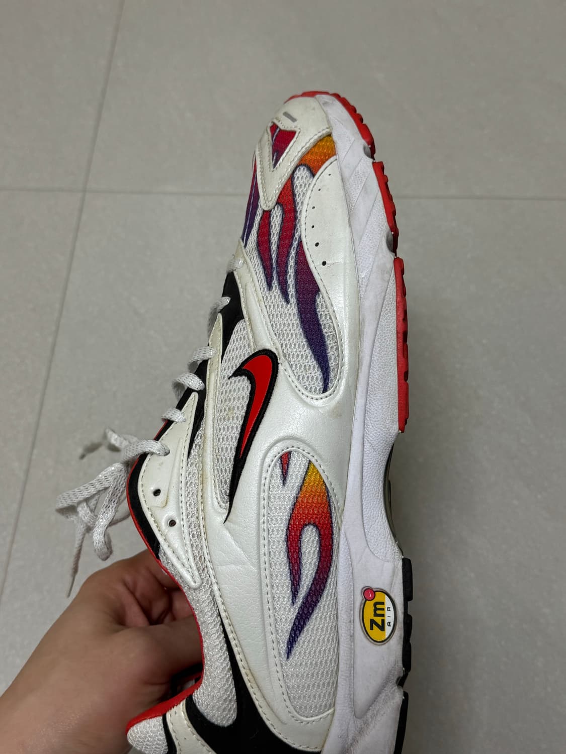 나이키 X 슈프림 줌 스트릭 스펙트럼 플러스 290 상품이미지3