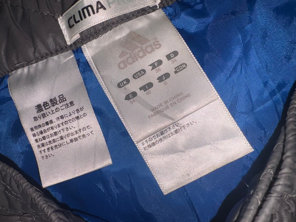 아디다스 퀄팅 패딩 반바지 상품이미지3